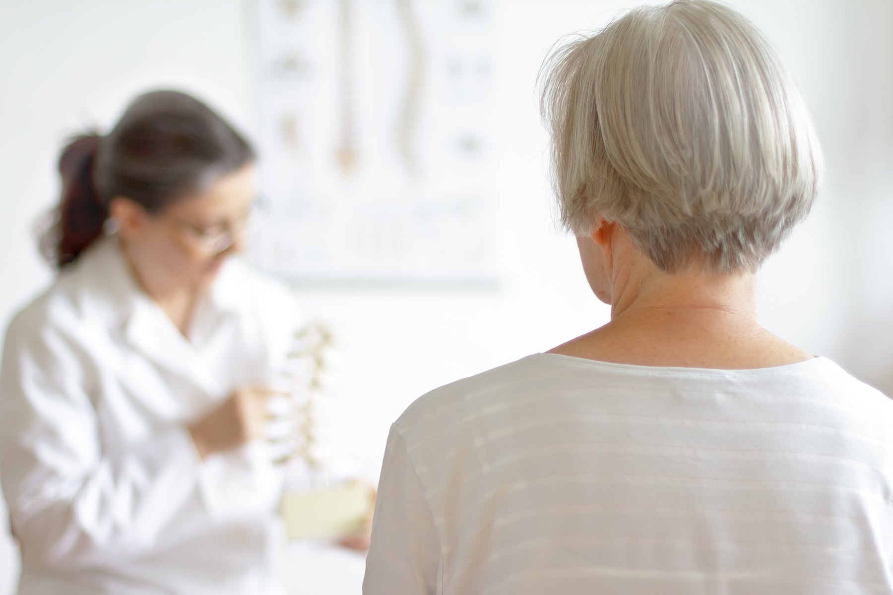 6 Tips for Relieving Pain From Herniated Discs
