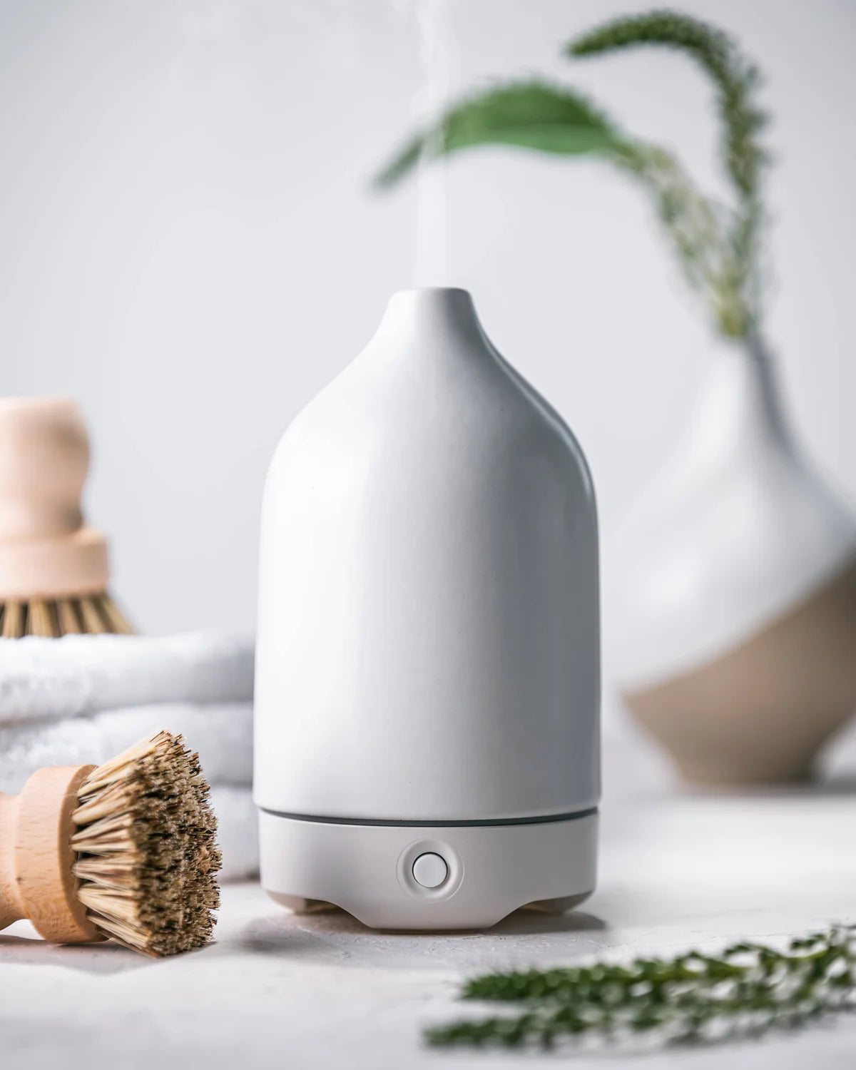 Woolzies White Ceramic Glass Diffuser
